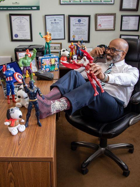 Blue Q | Coolest Guy on the Conference Call Men's Socks