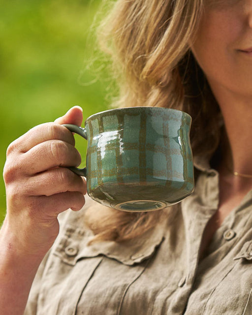 Robert Gordon | Frankie Mug / Tapestry