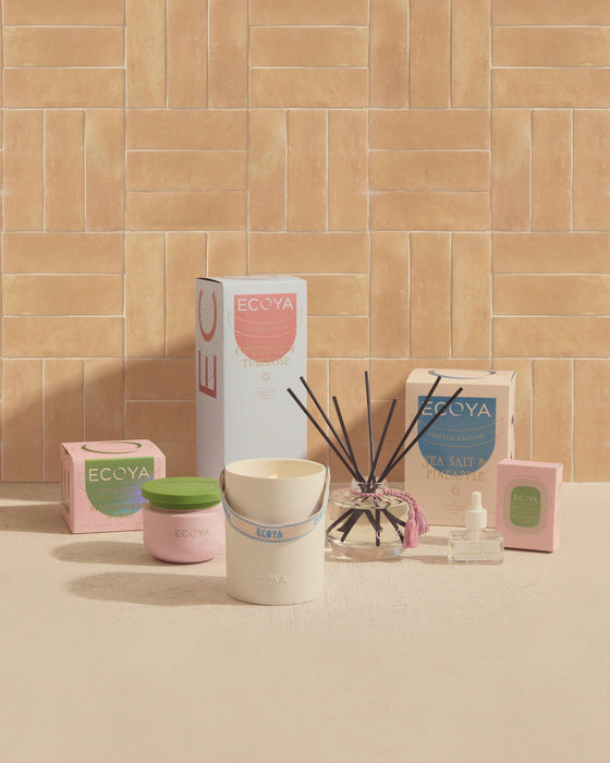 ECOYA | High Summer Coconut & Tuberose Ceramic Candle