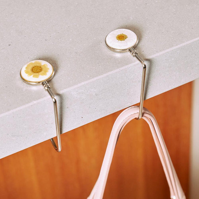 Annabel Trends | Handbag Hanger Real Flower Decorative Design