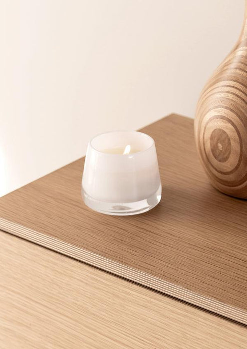 The Aromatherapy Co. | Therapy Unwind Coconut & Water Flower Scented Candle