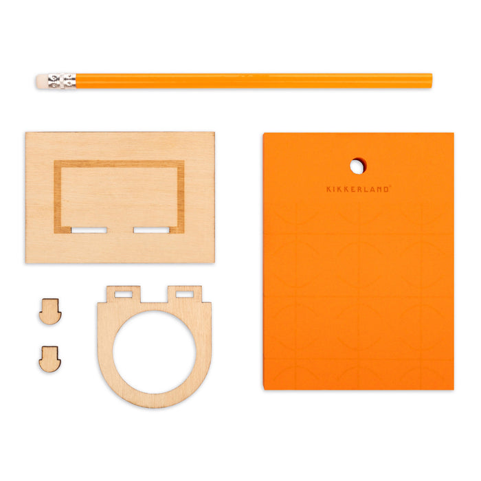 Kikkerland | Desktop Dunks Multi-Coloured Sticky Note Basketball Set