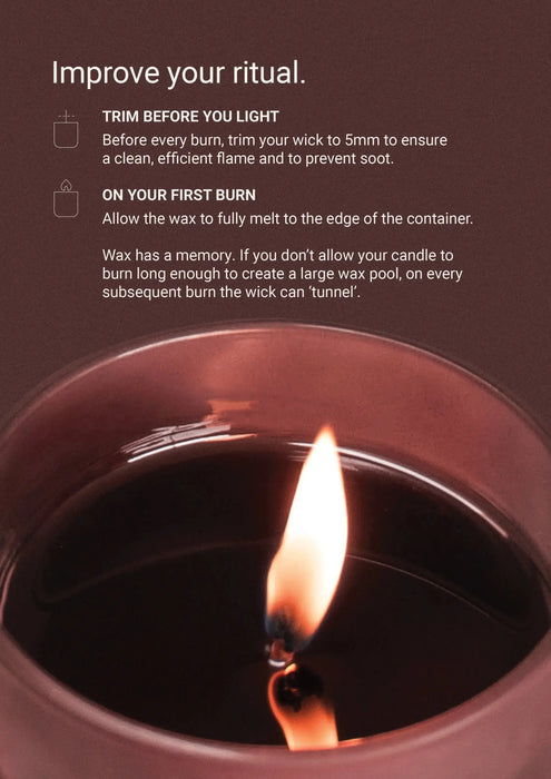The Aromatherapy Co | Black Oud & Saffron Scented Candle 250g Homing Instincts